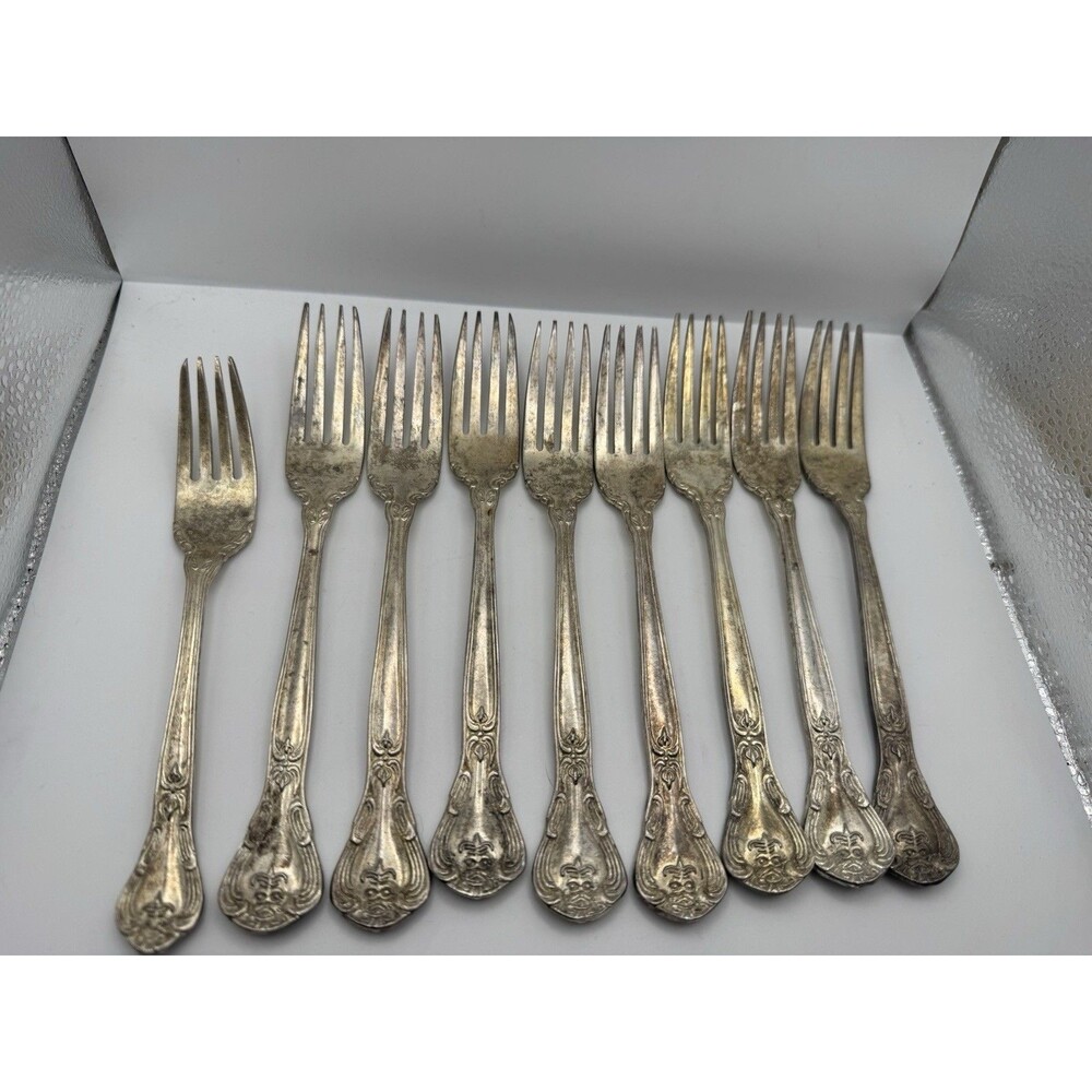 Baroque By Godinger Set Of 8 Dinner Forks and 1 Salad Fork Silver Plated
